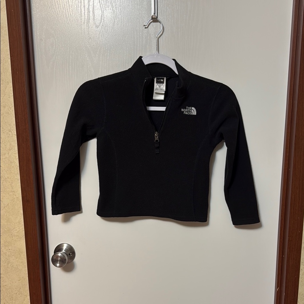 The North Face Black Quarter-Zip Pullover Size 6